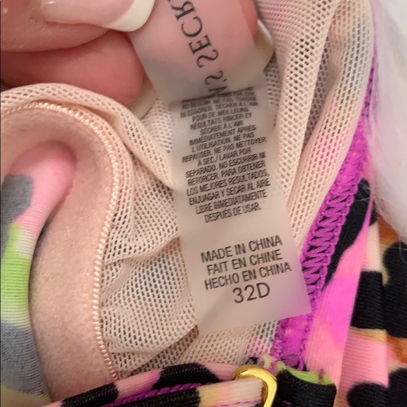 Victoria’s Secret tanking top - Picture 3 of 3